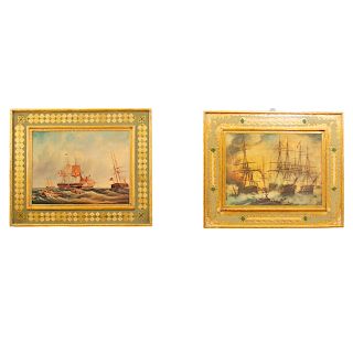 Lote de 2 obras. Anónimo. Escenas navales. Impresión sobre tabla. Enmarcadas en madera dorada. 30 x 39 cm.