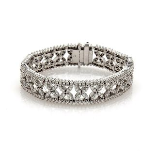 Estate 8ct Diamond 18k Floral Link 14mm Wide Bracelet