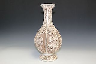 Chinese white cinnabar vase.
