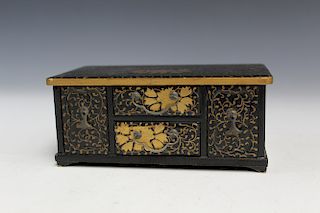 Japanese lacquered jewelry box.