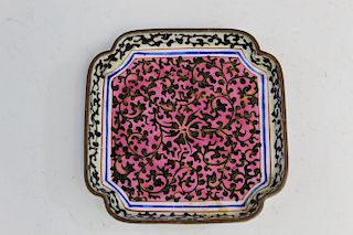 A Chinese enameled dish