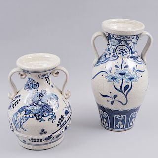 Lote de jarrones. México, siglo XX. Elaborados en cerámica vidriada CASAL. Decorados con motivos orgánicos y florales. Pz: 2