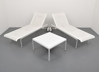 2 Richard Schultz Lounge Chairs & Table
