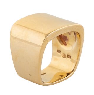 A TIFFANY & CO. 18K YELLOW GOLD SQUARE RING