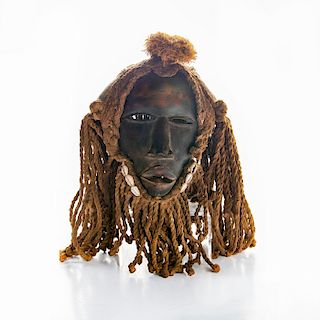 AFRICAN DAN MASK WITH ROPE COIFFURE AND SHELLS