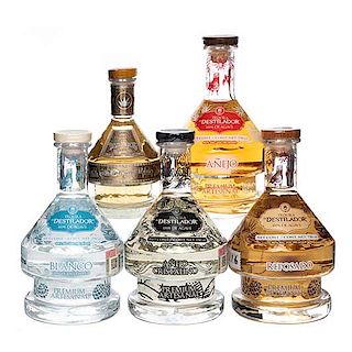 Destilador. Tequila añejo cristalino, añejo, reposado y blanco. 100% agave. piezas: 5.