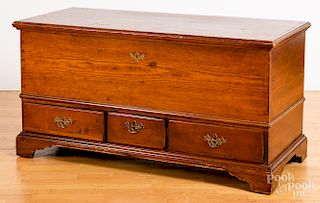 Pine blanket chest, ca. 1800, 27" h.