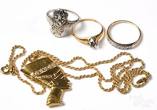 18K gold ring and necklace, etc.