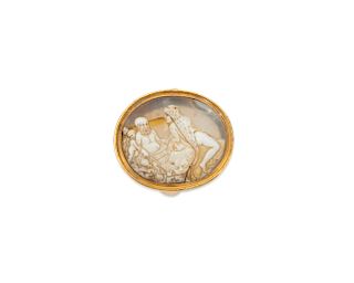 18K Gold and Carved Agate Cameo