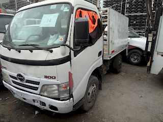 Camion Hino 300/414 2010
