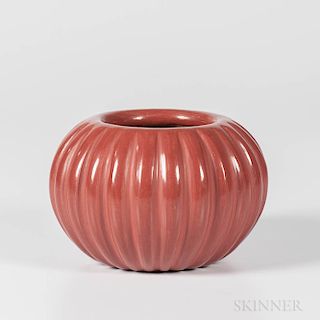 Contemporary Santa Clara Pot