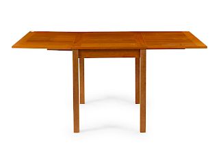 Danish
Mid-20th Century
Dining Table with Leaves