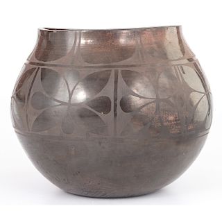 Vidal Aguilar (Kewa, b. 1972) Blackware Pottery Jar