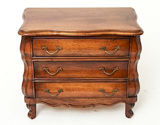 French Provincial Style Mini Commode w 3 Drawers