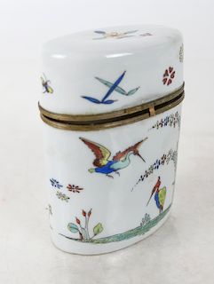 Limoges "A La Main Chantilly" Hinged Porcelain Box