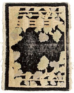 Chinese Area Rug / Mat, 1' 0" X 1' 7"