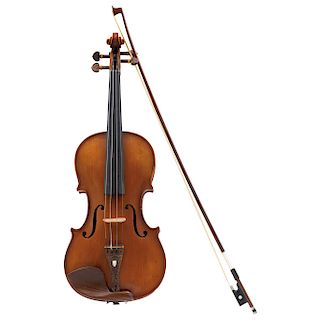 VIOLIN. LATE 20TH CENTURY. Copy of the model STRADIVARIUS. Wood with ebonized maple fingerboard. Cordal decorated with plant motifs and a mother of pe