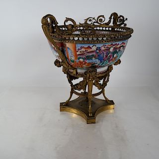 Antique Chinese Export Centerpiece Bowl