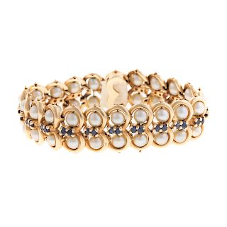 A Ladies Pearl & Sapphire Link Bracelet in 14K