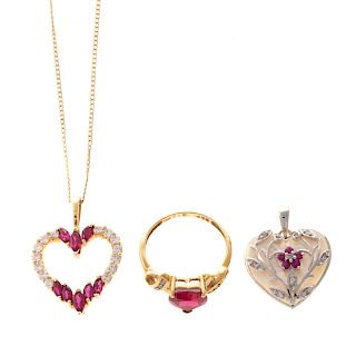A Collection of Ladies Heart Jewelry in Gold