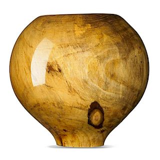 PHILIP MOULTHROP Small turned wood vessel