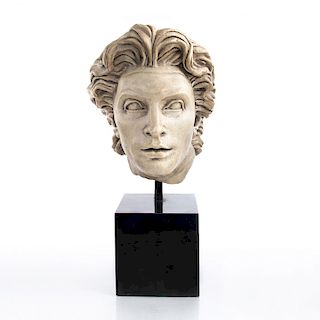 LARGE NEOCLASSICAL SCULPTURAL MOUNTED BUST
