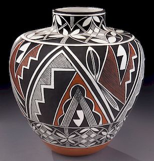 Vicki Garcia Acoma polychrome jar,