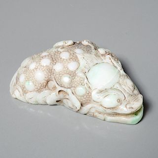 Chinese carved jade mythical beast toggle