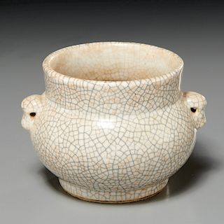 Chinese Ko Yao style crackle glazed jar