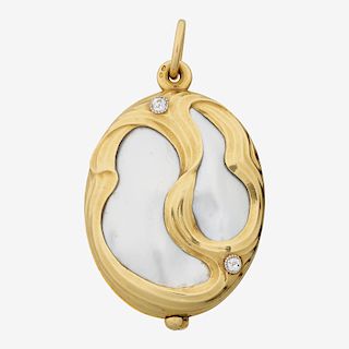 ART NOUVEAU MOTHER OF PEARL & YELLOW GOLD LOCKET PENDANT