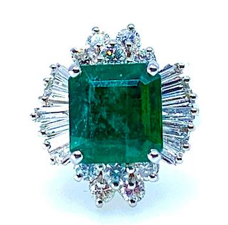 Ladies 14K Emerald and Diamond Ring