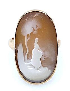Antique Yellow Gold and Cameo Ring