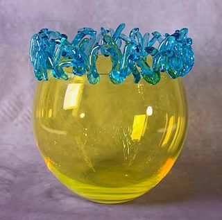 Barovier and Toso Art Glass Vase