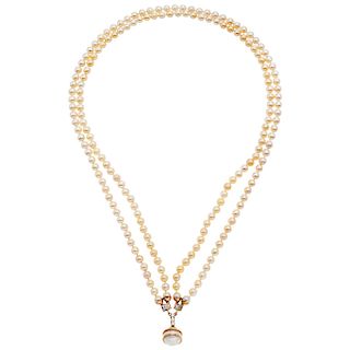 CULTURED PEARLS DIAMONDS NECKLACE. 14K YELLOW GOLD