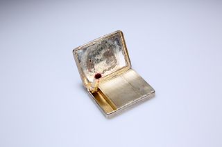 A GEORGE V SILVER AND ENAMEL LADY'S COMBINATION LIPSTICK AN
