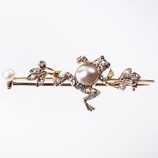 AN EARLY 19TH CENTURY PEARL AND DIAMOND BROOCH, modelled as