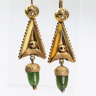 A PAIR OF EARLY 19TH CENTURY GILT METAL AND JADEITE EARRING