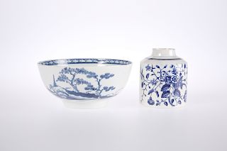 TWO PIECES OF FIRST PERIOD WORCESTER, comprising bowl in th