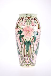 A LARGE MOORCROFT POTTERY LIMITED EDITION VASE, tubelined a
