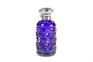 A SILVER-TOPPED BLUE-GLASS SCENT BOTTLE, BIRMINGHAM 2001, i