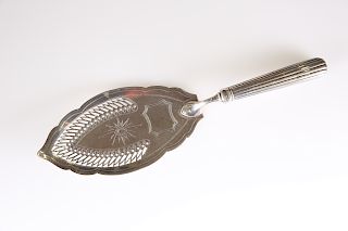 A GEORGE III SILVER FISH SLICE, HENRY CHAWNER, LONDON 1791,