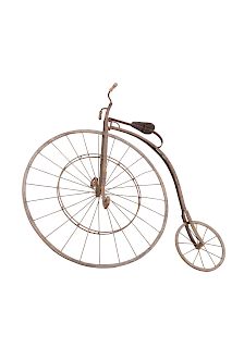 AN EARLY 20TH CENTURY PENNY FARTHING BICYCLE.