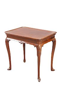 AN 18TH CENTURY IRISH MAHOGANY SILVER TABLE, the dished top