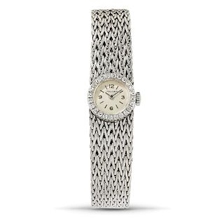 Baume & Mercier - A 18K white gold and diamond lady's wristwatch, Baume & Mercier