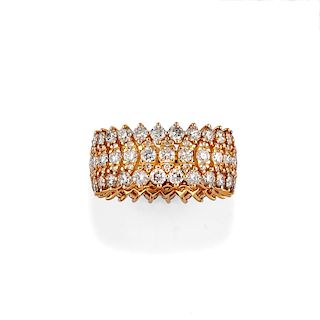 A 18K gold and diamond ring