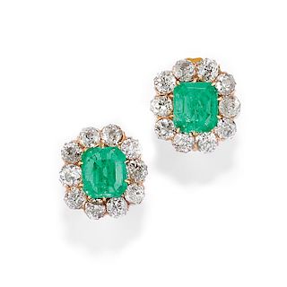 A 18K red gold, emerald and diamond earring