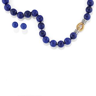 A yellow gold lot of necklace and earring lapislazuli and diamond 