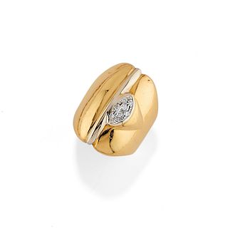 A 18K yellow gold and diamond ring