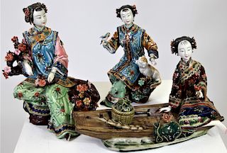 (3) Chinese Porcelain Qing Dynasty Maidservant Figures