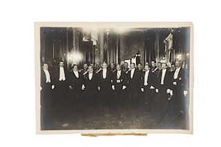 Casasola, Agustín Víctor. Presidente Victoriano Huerta y Miembros de su Gabinete Presidencial. México, 1913. Fotografía, 12.7x17.7 cm.